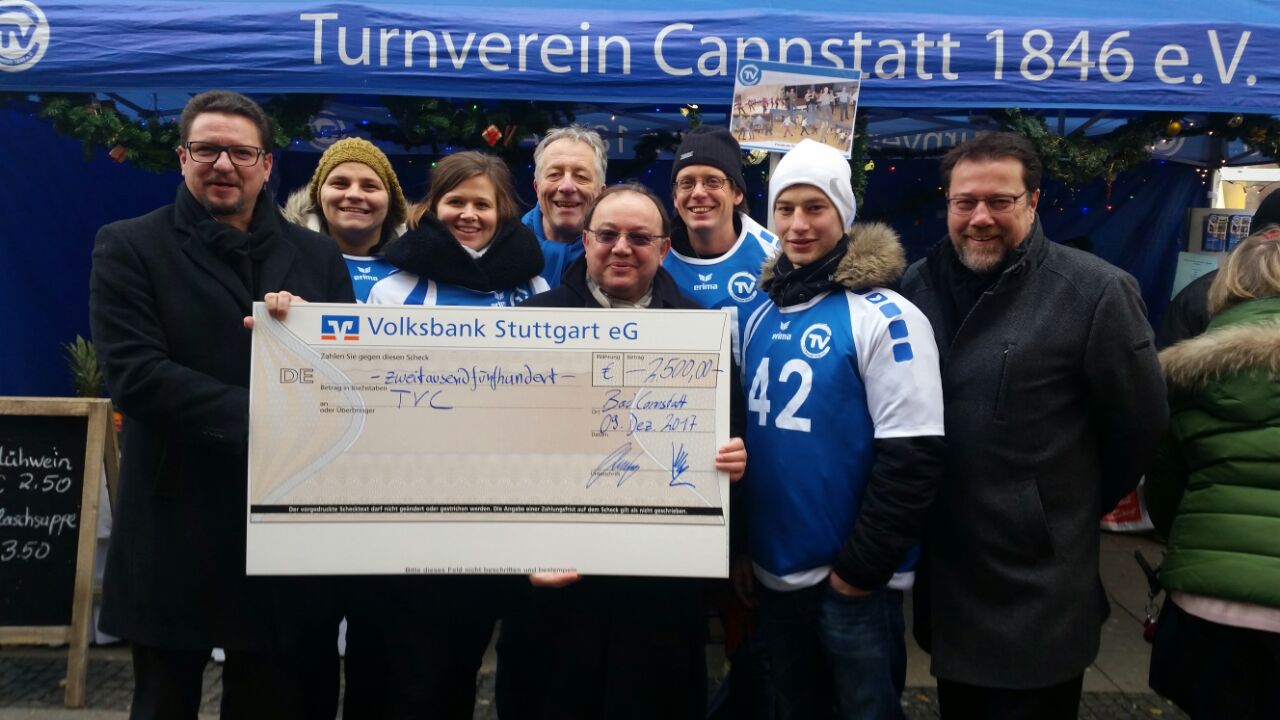 Scheckübergabe der Volksbank an die TVC Volleyballer