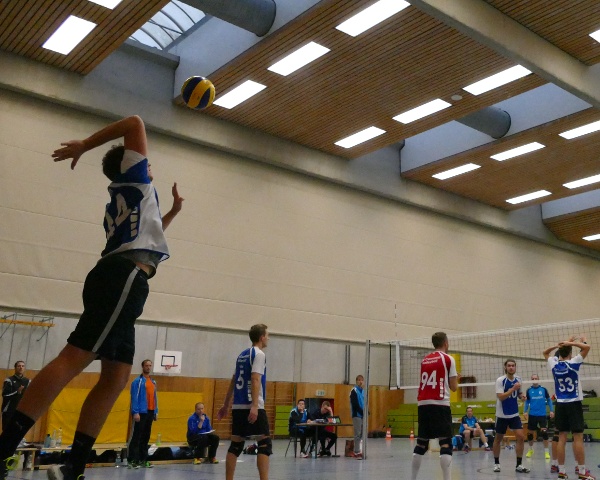 Herren1 Volleyball Aufschlag