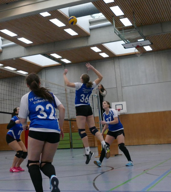 Damen2 Volleyball Angriff