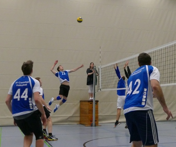 Herren1 Volleyball Angriff über Position 4