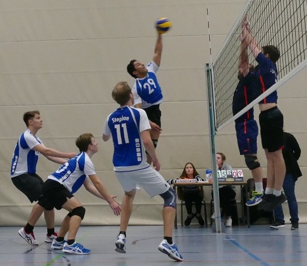 Herren2 Volleyball Angriff