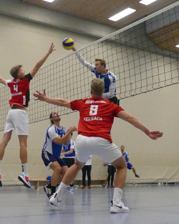 Herren1 Volleyball Angriff über die Mitte