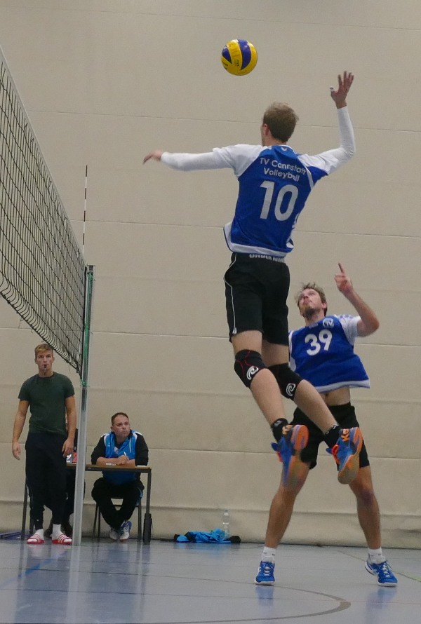 Herren 1 Volleyball Zuspiel und Aufsteiger über die Mitte