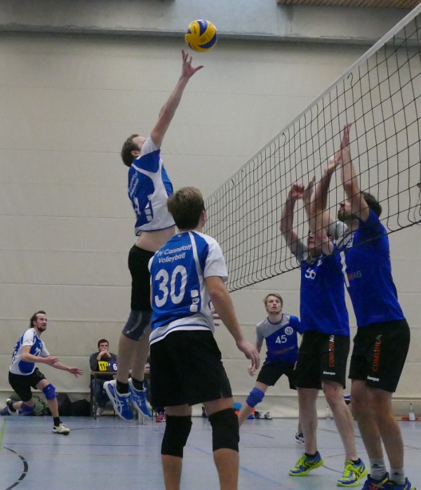 Herren 2 Volleyball Angriff Mitte Lob