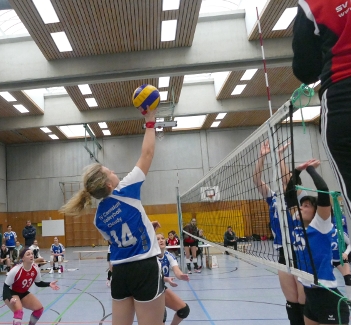 Damen 1 Volleyball Diagonal Lob